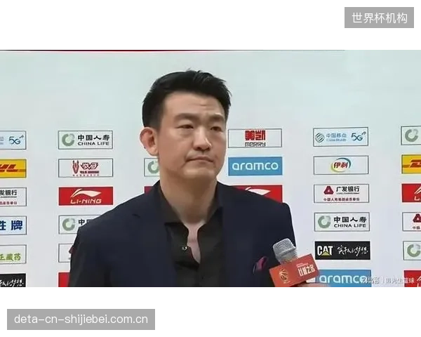 王博教练部署高压防守,浙江广厦期待通过防守反击撕开上海队阵线。 王博教练部署高压防守,浙江广厦期待通过防守反击撕开上海队阵线。